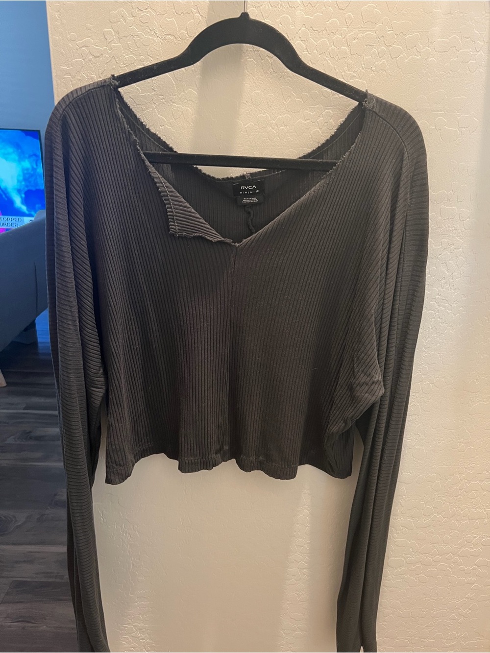RVCA Charcoal Ribbed Long-Sleeve Cropped Top